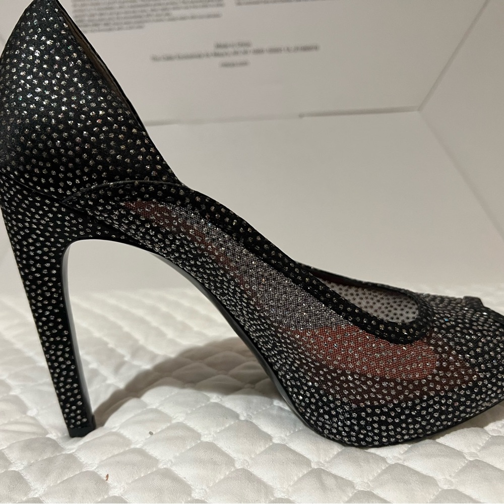 Via Spiga Orly Sequined Mesh Stilettos Black Sz 8.5 NEW